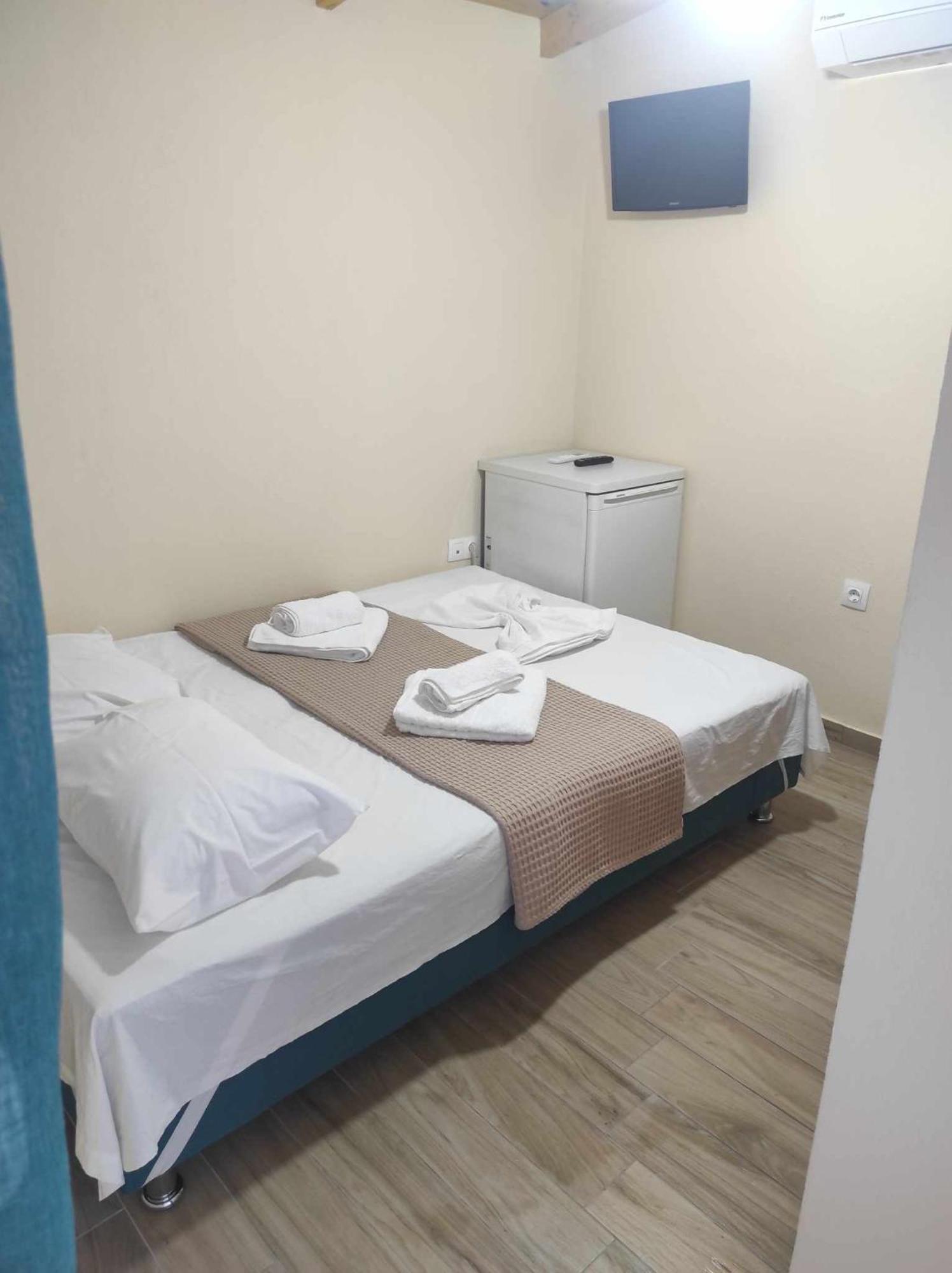 Light Blue Paralia Apartments Exterior foto